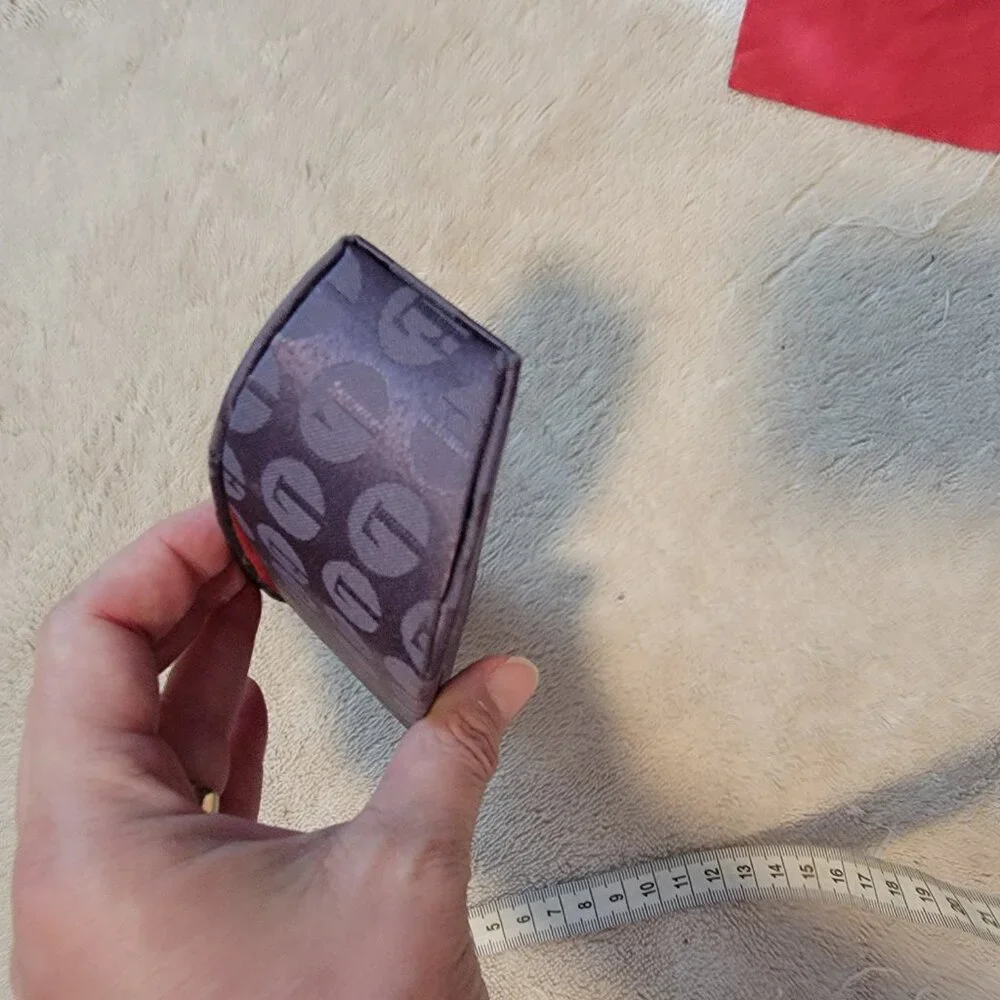 Elle sunglass case